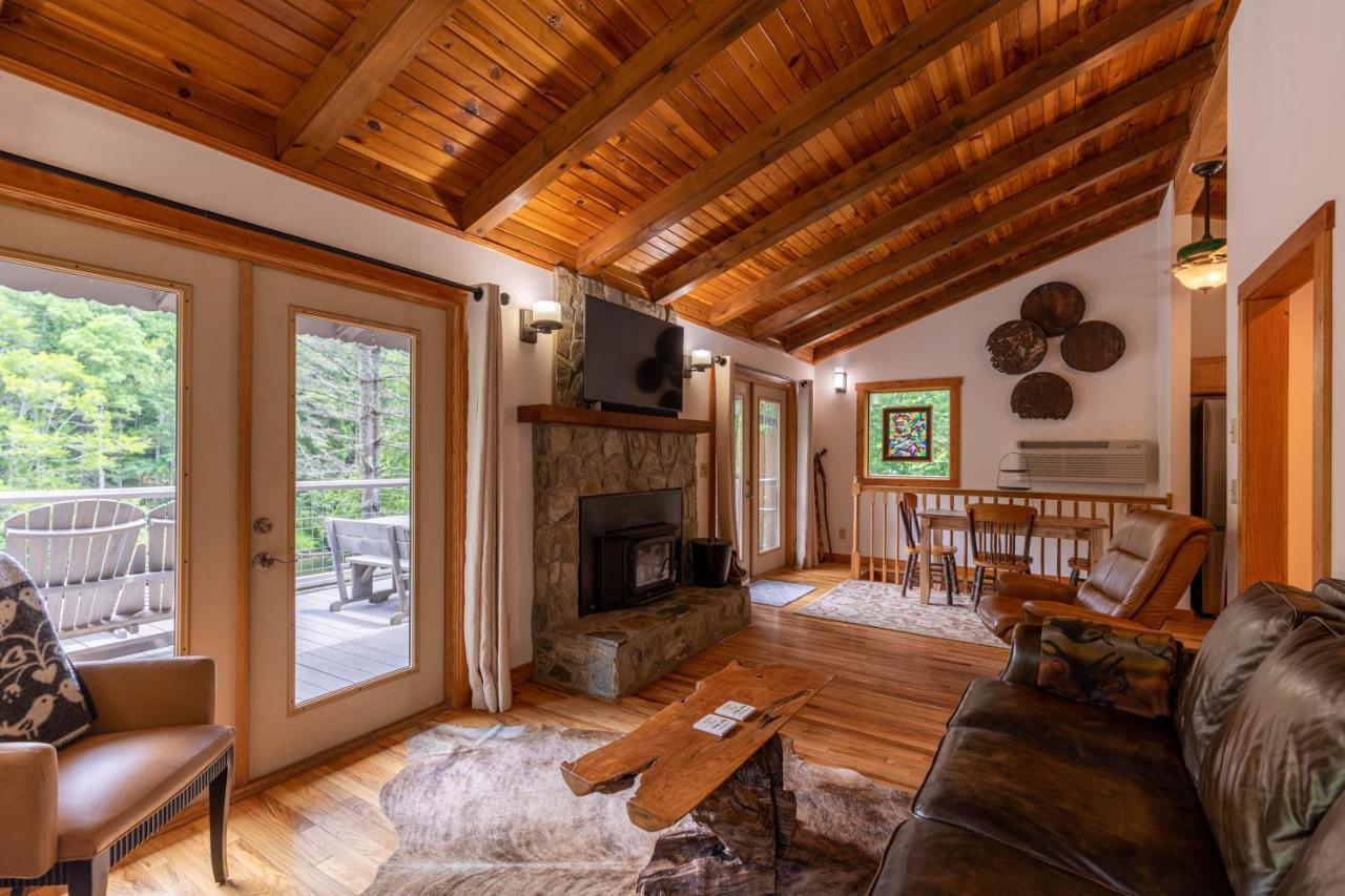 Vila Knotty Pine West Jefferson Exteriér fotografie