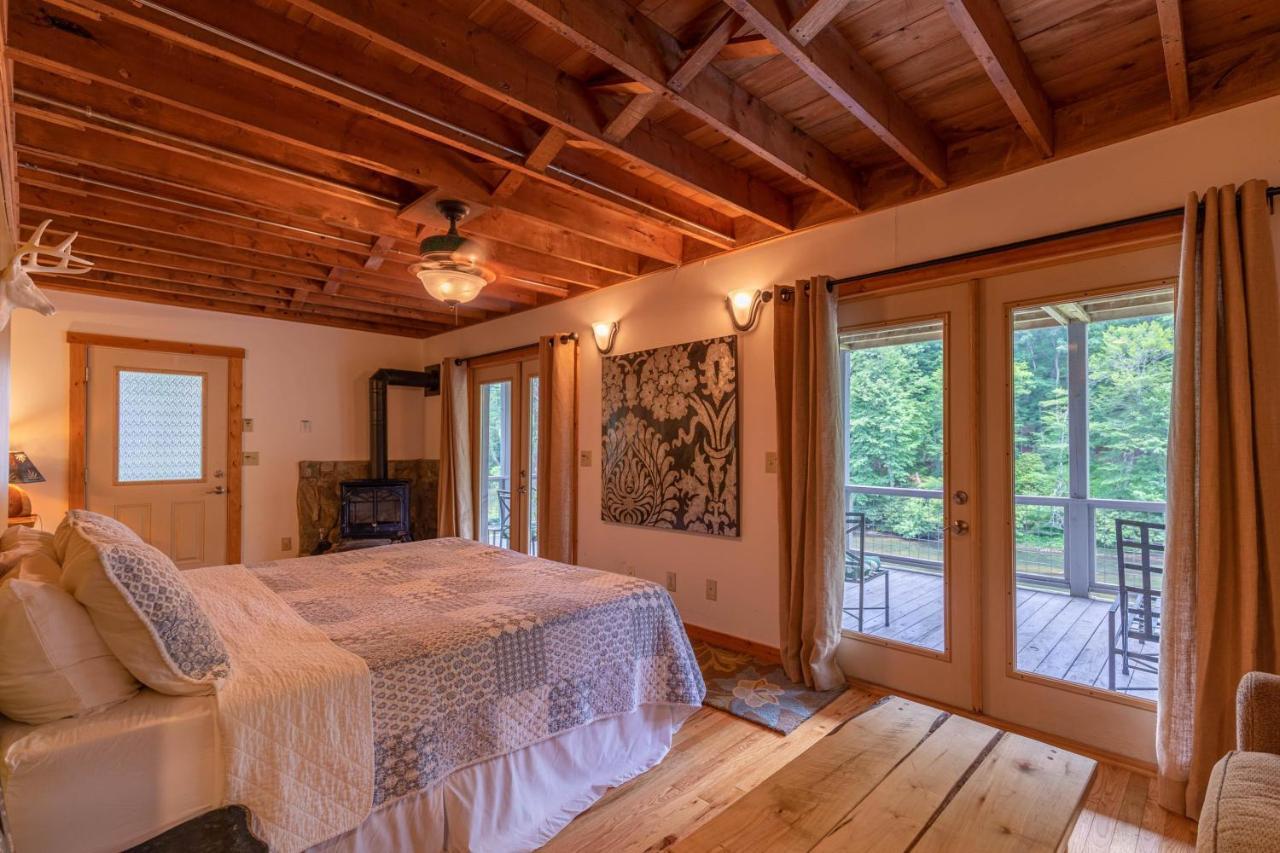 Vila Knotty Pine West Jefferson Exteriér fotografie