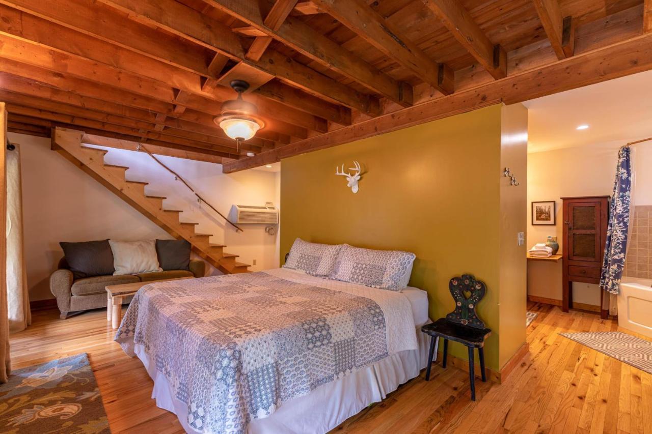 Vila Knotty Pine West Jefferson Exteriér fotografie